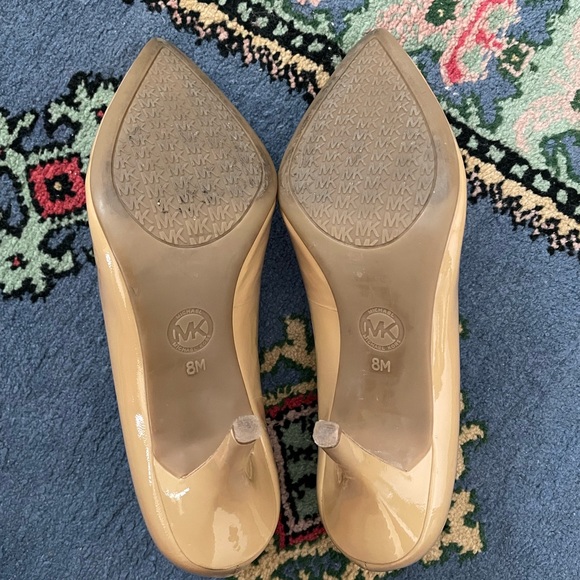 Michael Kors Nude Pumps - Picture 4 of 5